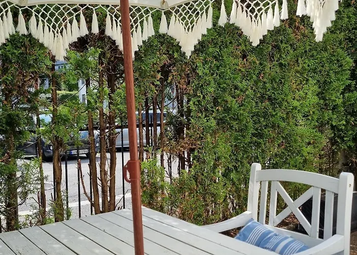 Διαμέρισμα Quiet With Garden *